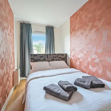 Magnificent Apartment- 2br-4p- بانيوليه